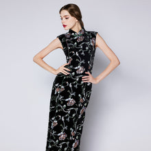 Load image into Gallery viewer, Meng Yao Velvet Maxi Qipao