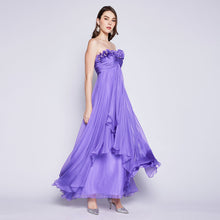 Load image into Gallery viewer, Canse Tube Applique Flower Gown