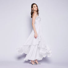 Load image into Gallery viewer, Canse Tube Applique Flower Gown