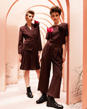 Load image into Gallery viewer, 3D Floral Crop Top