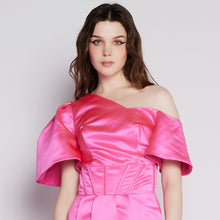 Load image into Gallery viewer, Half-Sleeve Crop Top