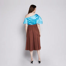 Load image into Gallery viewer, Half-Sleeve Crop Top