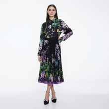 Load image into Gallery viewer, Printed Pleated Skirt