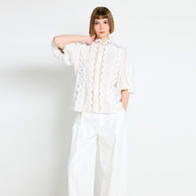 Load image into Gallery viewer, BALLOON SLV SCALLOP BLOUSE