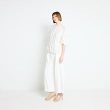 Load image into Gallery viewer, BALLOON SLV SCALLOP BLOUSE