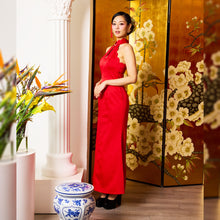 Load image into Gallery viewer, Li Hua Scallop Qipao