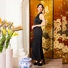 Load image into Gallery viewer, Li Hua Scallop Qipao