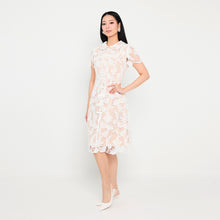 Load image into Gallery viewer, 美慧 Měi Huì Lace Dress
