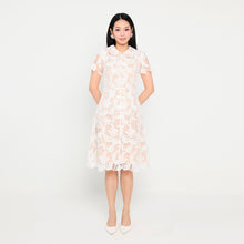 Load image into Gallery viewer, 美慧 Měi Huì Lace Dress