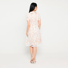 Load image into Gallery viewer, 美慧 Měi Huì Lace Dress