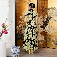 Load image into Gallery viewer, Li Yi Qipao Dress