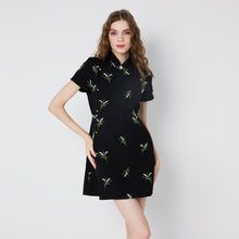 Load image into Gallery viewer, Mei Xiang Qipao