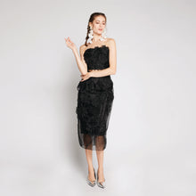 Load image into Gallery viewer, Embroidered Patch Skirt
