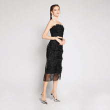 Load image into Gallery viewer, Embroidered Patch Skirt