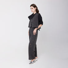 Load image into Gallery viewer, Eyelet Vest