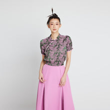 Load image into Gallery viewer, Ru Yi Crop top