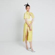 Load image into Gallery viewer, Xue Ke Tassel Cape