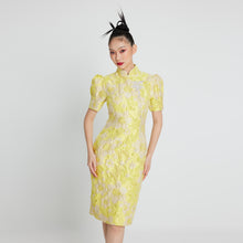 Load image into Gallery viewer, Xue Ke Midi Qipao