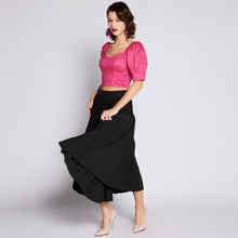 Load image into Gallery viewer, LINEN CROP TOP
