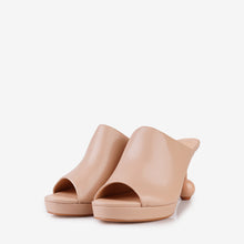 Load image into Gallery viewer, LEWRE LEMARA HEELS