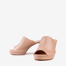 Load image into Gallery viewer, LEWRE LEMARA HEELS