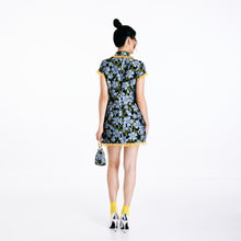 Load image into Gallery viewer, Yuan Yuan Qipao