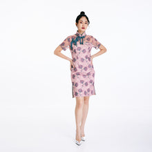 Load image into Gallery viewer, Fen Fen Embroidered Qipao