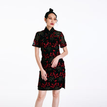 Load image into Gallery viewer, Fen Fen Embroidered Qipao