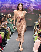 Load image into Gallery viewer, LOOK 1