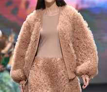 Load image into Gallery viewer, LOOK 3