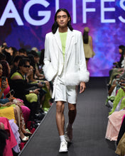 Load image into Gallery viewer, LOOK 18