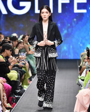 Load image into Gallery viewer, LOOK 22