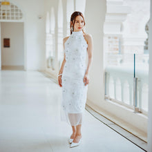 Load image into Gallery viewer, 3D FLORAL HALTER DRESS