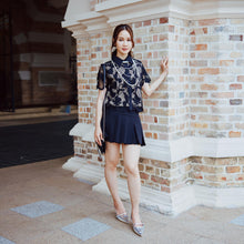 Load image into Gallery viewer, LACE CROP TOP