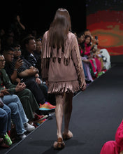 Load image into Gallery viewer, LOOK 10