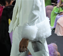 Load image into Gallery viewer, LOOK 18