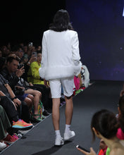 Load image into Gallery viewer, LOOK 18