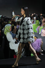 Load image into Gallery viewer, LOOK 19