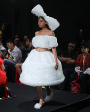 Load image into Gallery viewer, LOOK 17