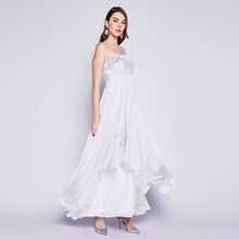 Load image into Gallery viewer, Canse Tube Applique Flower Gown