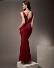 Load image into Gallery viewer, Kaylee Diamond Fitted Dress