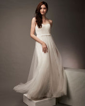 Load image into Gallery viewer, Lace Tube Gown