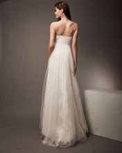 Load image into Gallery viewer, Lace Tube Gown