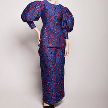 Load image into Gallery viewer, Aeni Brocade Puff Sleeve Kurung
