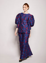 Load image into Gallery viewer, Aeni Brocade Puff Sleeve Kurung
