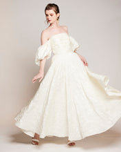 Load image into Gallery viewer, Lyla Jaquard Puff Gown