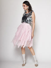 Load image into Gallery viewer, Asymmetric Tulle Midi Skirt