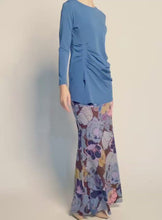 Load and play video in Gallery viewer, Lily Kurung