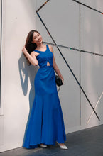 Load image into Gallery viewer, Cut Out Maxi Dress