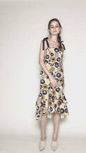 Load and play video in Gallery viewer, Printed Scallop Dress
